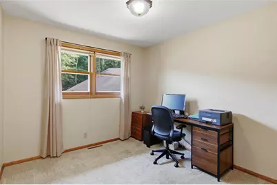 2111 Carter Street, Eau Claire, WI 54703 - Photo 15