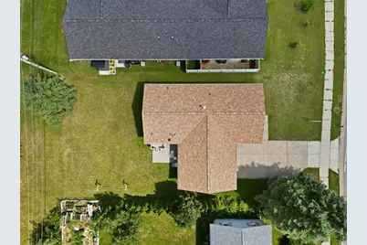 1012 Bartlett Avenue, Altoona, WI 54720 - Photo 7