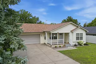 1012 Bartlett Ave, Altoona, WI 54720 - Photo 3