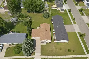 1012 Bartlett Ave, Altoona, WI 54720 - Photo 9
