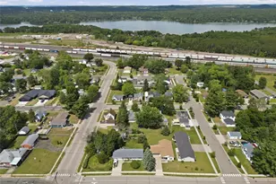 1012 Bartlett Ave, Altoona, WI 54720 - Photo 15
