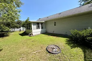 1432 Perry St, Chippewa Falls, WI 54729 - Photo 33