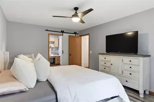 511 S Beach Dr, Altoona, WI 54720 - Photo 15