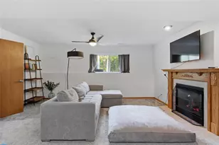 511 S Beach Dr, Altoona, WI 54720 - Photo 25