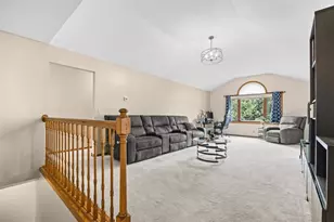 4414 Crest Ct, Eau Claire, WI 54701 - Photo 7