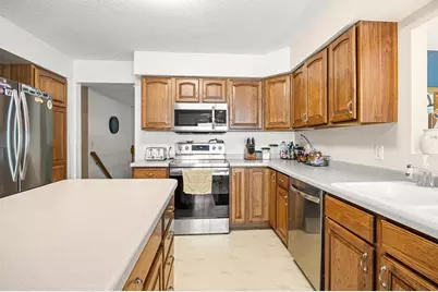 4414 Crest Court, Eau Claire, WI 54701 - Photo 17