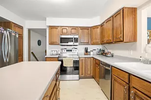 4414 Crest Ct, Eau Claire, WI 54701 - Photo 17
