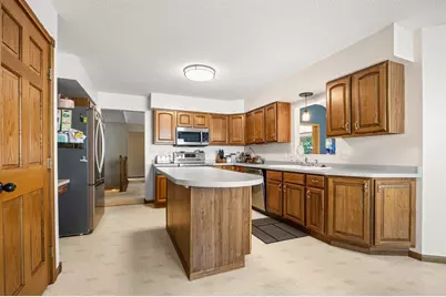 4414 Crest Court, Eau Claire, WI 54701 - Photo 15