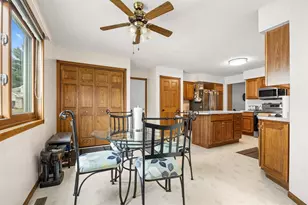 4414 Crest Ct, Eau Claire, WI 54701 - Photo 13