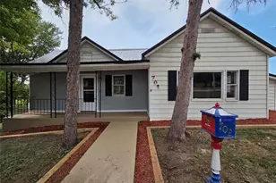 702 W Prospect St, Durand, WI 54736 - Photo 1