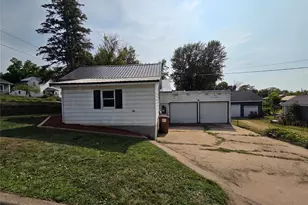 702 W Prospect St, Durand, WI 54736 - Photo 23