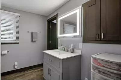 2425 7th Street, Eau Claire, WI 54703 - Photo 11