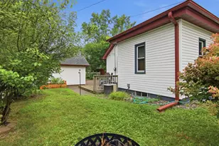 2425 7th St, Eau Claire, WI 54703 - Photo 19