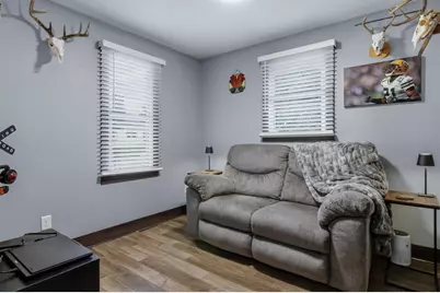 2425 7th Street, Eau Claire, WI 54703 - Photo 17