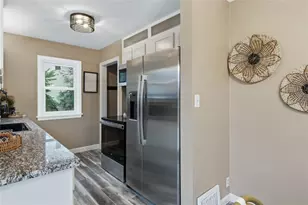 805 Doty St, Eau Claire, WI 54701 - Photo 13