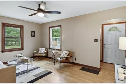 805 Doty Street, Eau Claire, WI 54701 - Photo 9