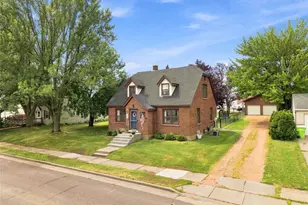 205 Boardman St, Thorp, WI 54771 - Photo 5