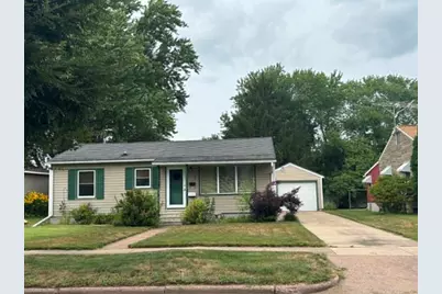 2120 Valmont Avenue, Eau Claire, WI 54701 - Photo 1