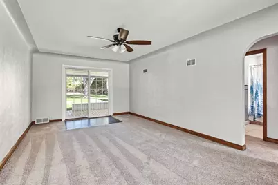 2404 Willis Avenue, Eau Claire, WI 54703 - Photo 9