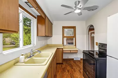 2404 Willis Avenue, Eau Claire, WI 54703 - Photo 15