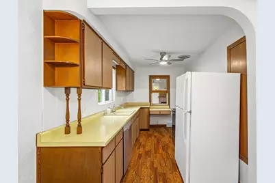 2404 Willis Avenue, Eau Claire, WI 54703 - Photo 13