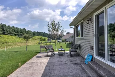 1868 Willow Creek Parkway, Chippewa Falls, WI 54729 - Photo 29