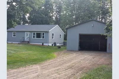 1706 Peterson Avenue, Eau Claire, WI 54703 - Photo 1