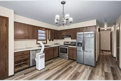3145 Comet Avenue, Eau Claire, WI 54703 - Photo 11