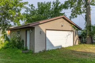 211 W 2nd St, Ladysmith, WI 54848 - Photo 17