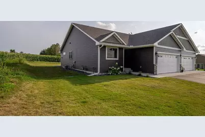 447 E Hartford Street, Cadott, WI 54727 - Photo 3