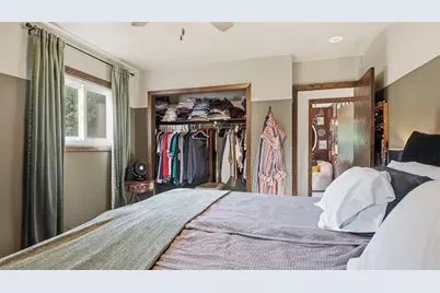 1819 Grandview Drive, Eau Claire, WI 54703 - Photo 17