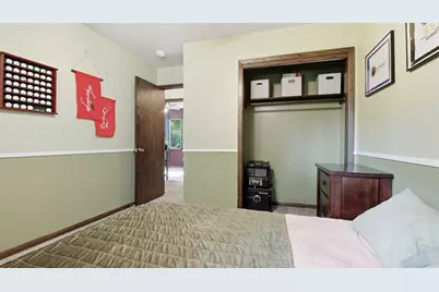 1819 Grandview Drive, Eau Claire, WI 54703 - Photo 15