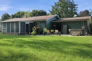 1819 Grandview Dr, Eau Claire, WI 54703 - Photo 3