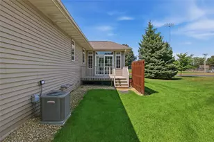 2912 Putnam Gln Pl, Eau Claire, WI 54701 - Photo 29
