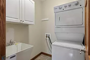 2912 Putnam Gln Pl, Eau Claire, WI 54701 - Photo 25