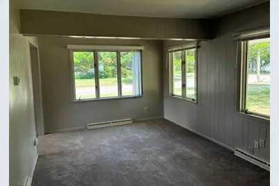 1801 Altoona Avenue, Eau Claire, WI 54701 - Photo 11