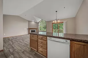 5348 Prill Rd, Eau Claire, WI 54701 - Photo 7