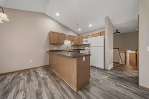5348 Prill Rd, Eau Claire, WI 54701 - Photo 11