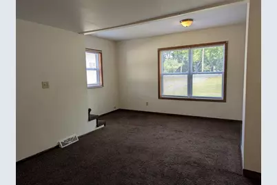 716 Lindoo Avenue, Ladysmith, WI 54848 - Photo 3