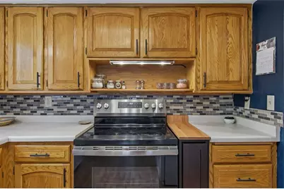 230 W Grant Avenue, Eau Claire, WI 54701 - Photo 9