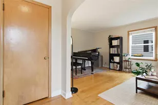 230 W Grant Ave, Eau Claire, WI 54701 - Photo 25