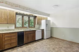 2008 Noble Ct, Eau Claire, WI 54703 - Photo 7