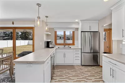 703 E Grant Avenue, Eau Claire, WI 54701 - Photo 11