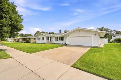 703 E Grant Avenue, Eau Claire, WI 54701 - Photo 35