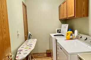 3108 Brian St, Eau Claire, WI 54701 - Photo 7