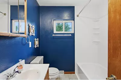 2124 Edgewood Lane, Eau Claire, WI 54703 - Photo 15