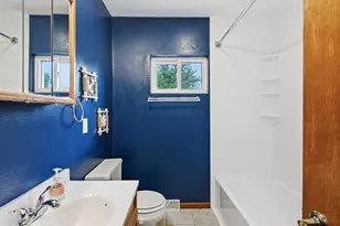 2124 Edgewood Ln, Eau Claire, WI 54703 - Photo 15