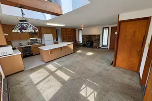 W13369 S Town Line Rd, Gilman, WI 54433 - Photo 11