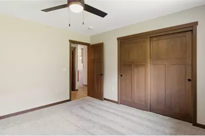 1323 Carpenter Avenue, Eau Claire, WI 54703 - Photo 27