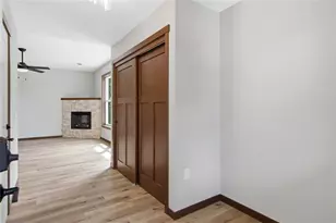 1323 Carpenter Ave, Eau Claire, WI 54703 - Photo 7